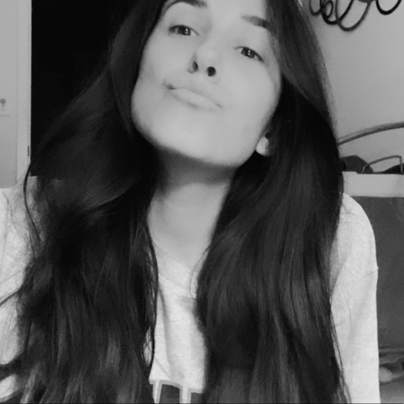 Meet your Posher, Chelsea - Picture 2 of 2